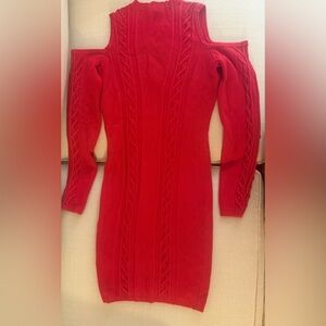 GUESS Allison
Cold-Shoulder Sweater Dress Gently Worn